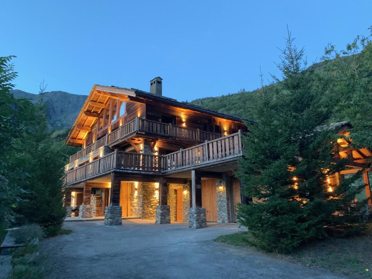Chalet Ruitor, Chalet 500 M2 Luxueux De Caractere Sainte-Foy-Tarentaise Exterior photo